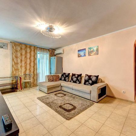 Apartments Near The Nsc Olympic Kiev Bagian luar foto
