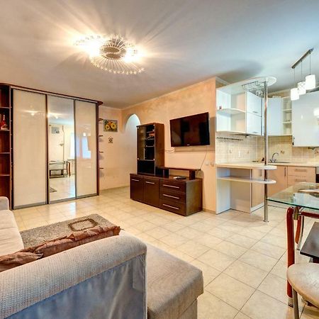 Apartments Near The Nsc Olympic Kiev Bagian luar foto